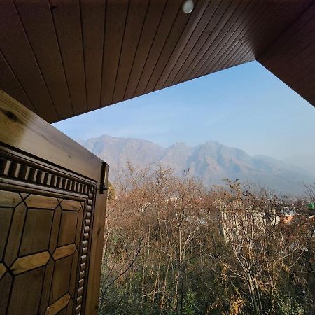 Srinagar Group Of Hotels Exteriör bild
